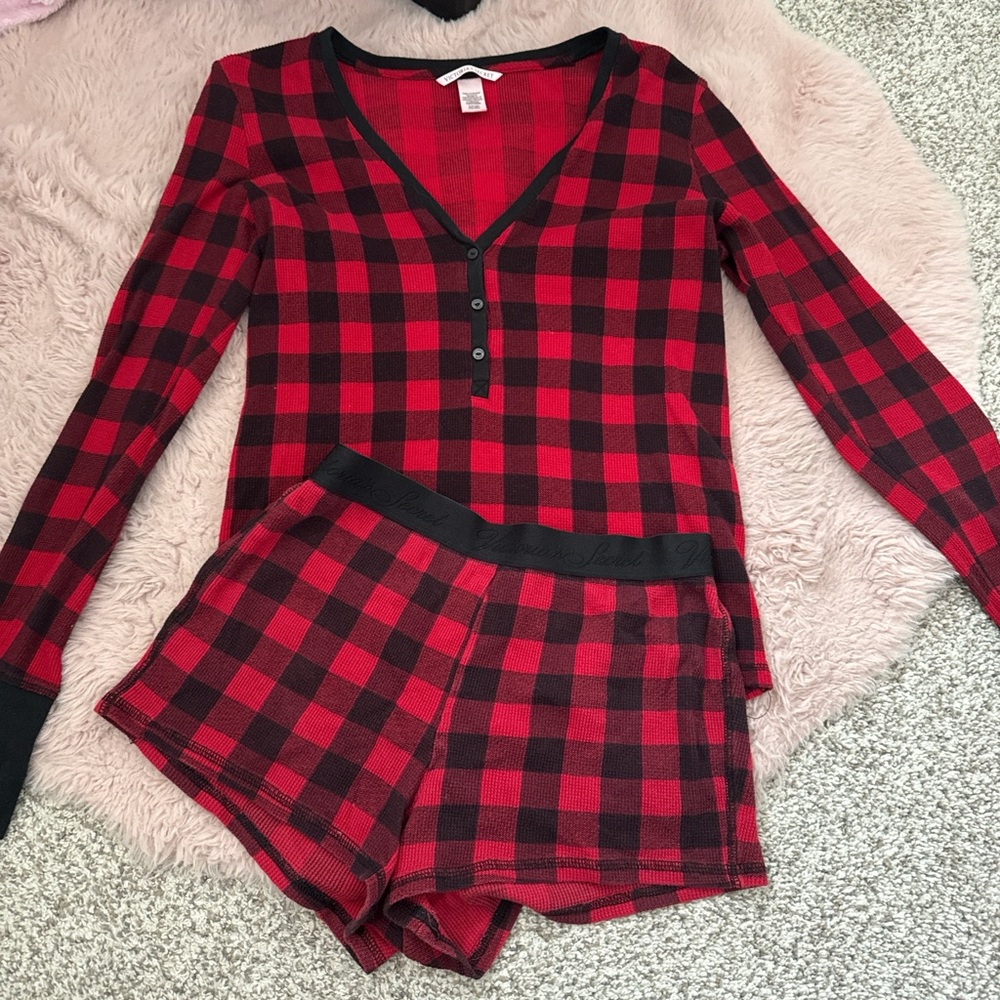 VS Plaid Pajama set New Condition